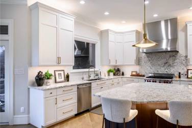 Mouser Frameless Kitchen