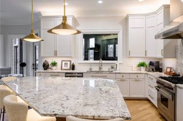 Mouser Frameless Kitchen