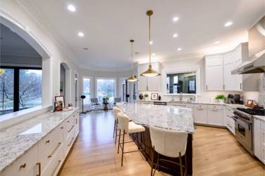 Mouser Frameless Kitchen