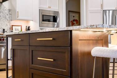 Mouser Frameless Kitchen