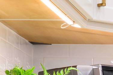 Mouser Frameless Kitchen