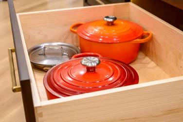 Mouser Frameless Kitchen