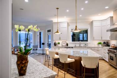 Mouser Frameless Kitchen